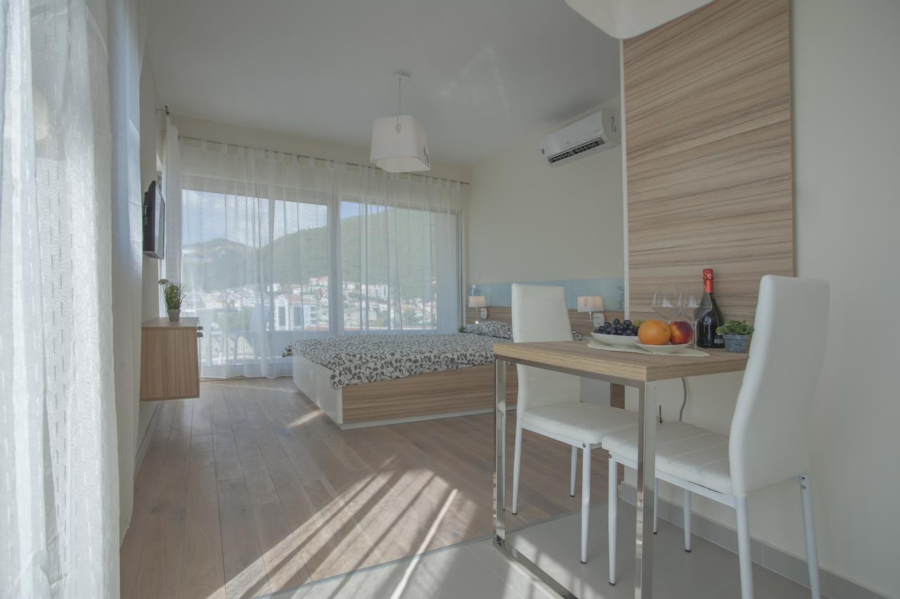 Jk Suites Budva Ngoại thất bức ảnh